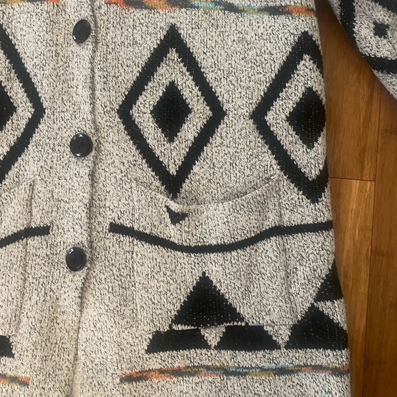 NORTHERN ANGEL SWEATER - Picture 7 of 8